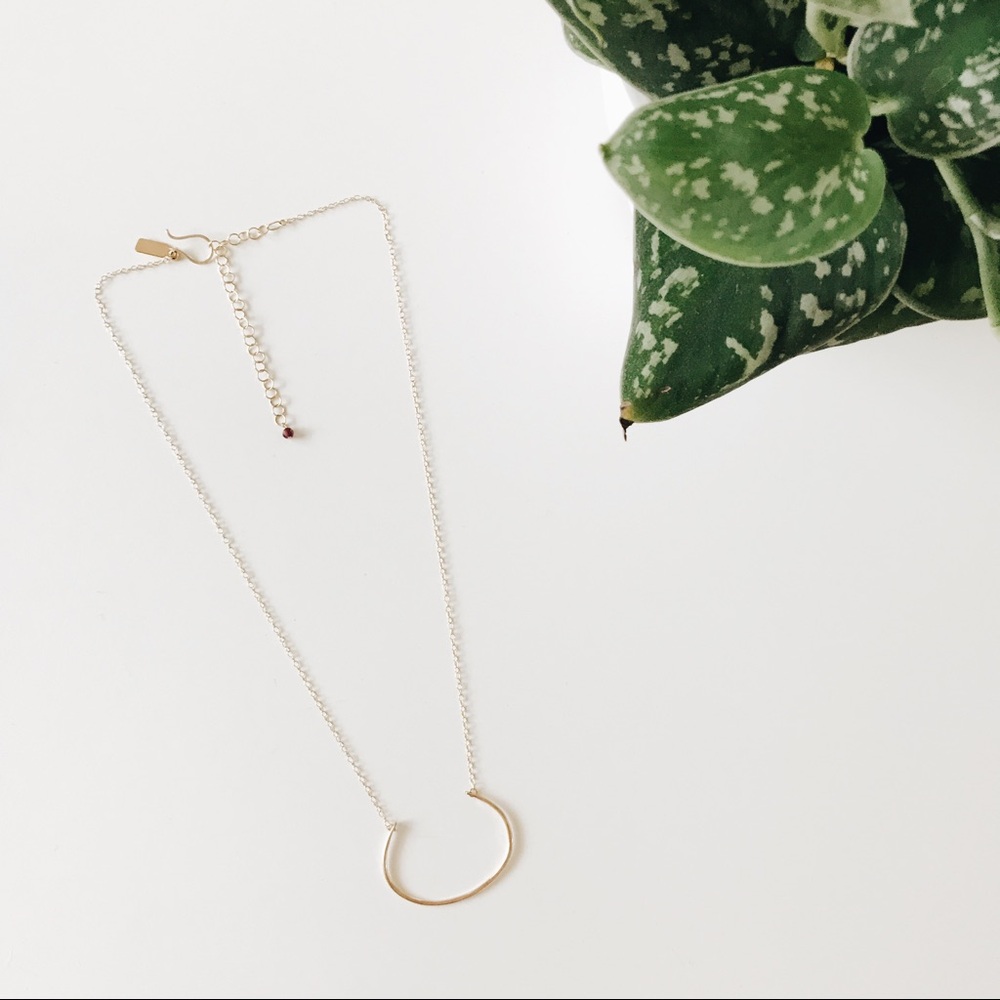Favor Gold Necklace
